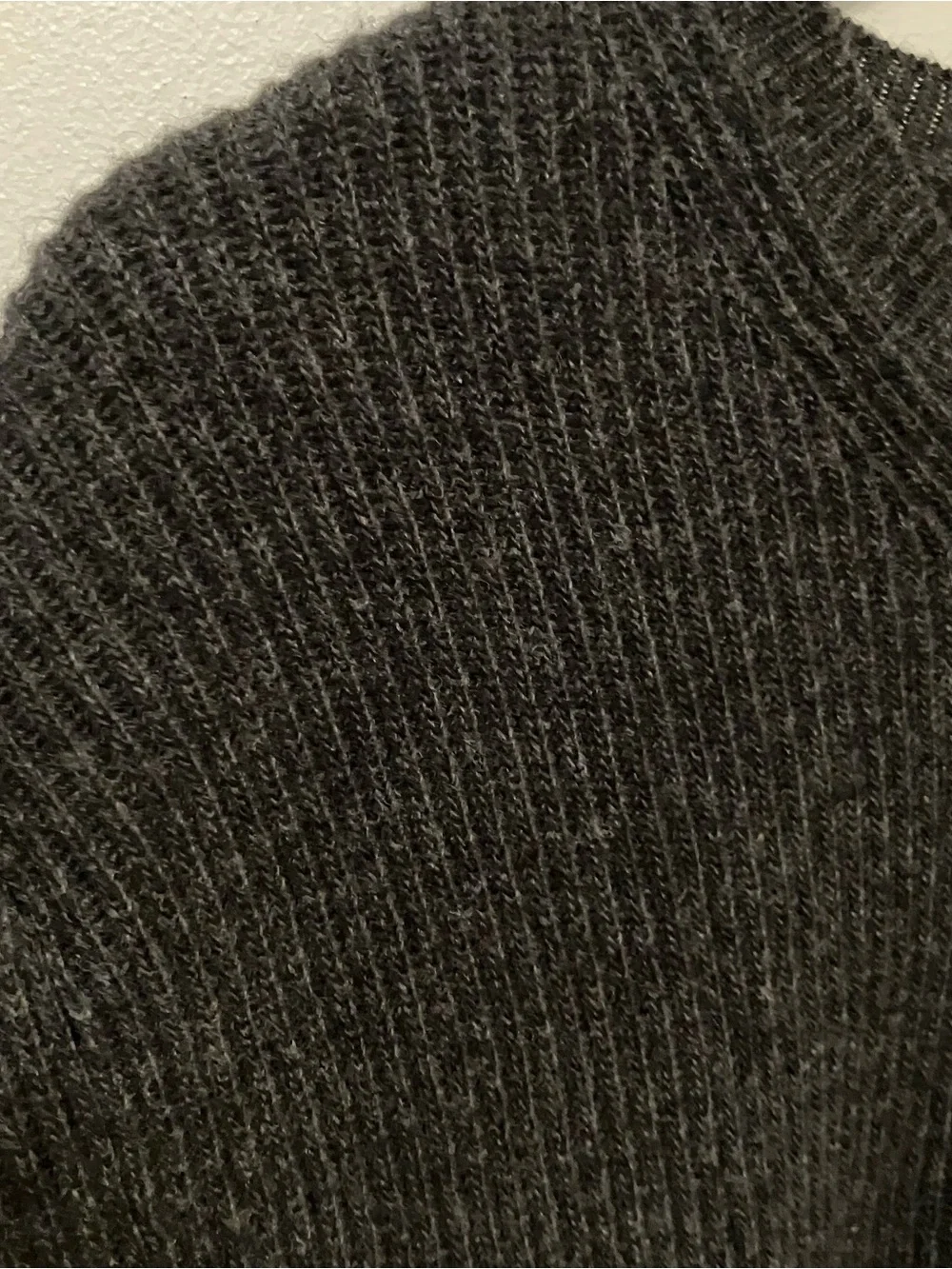 VTG Banana Republic Men’s Wool XL Gray Fisherman Rib Knit V-neck Sweater Y2K